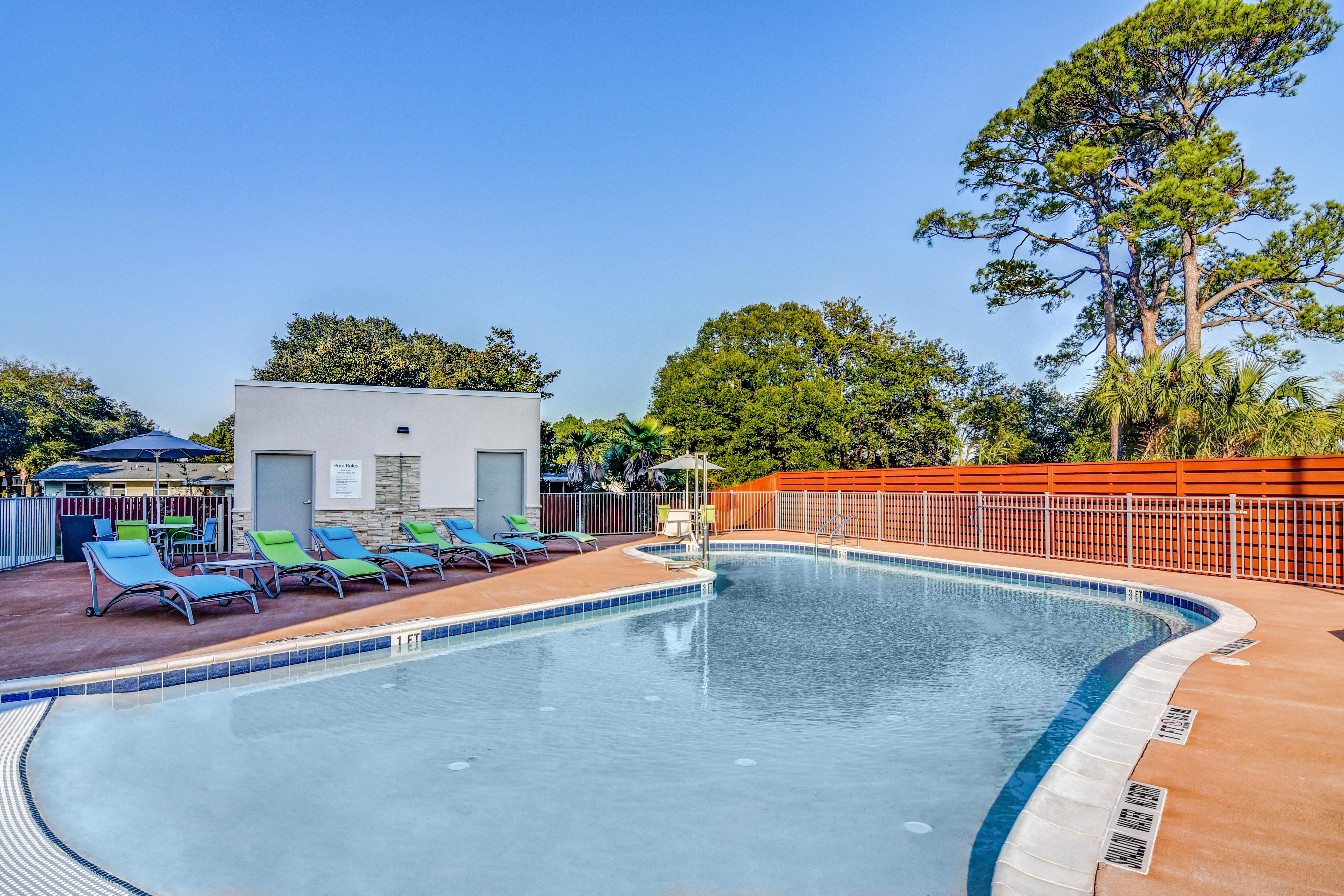 Holiday Inn Express - Fort Walton Beach Central By Ihg Esterno foto